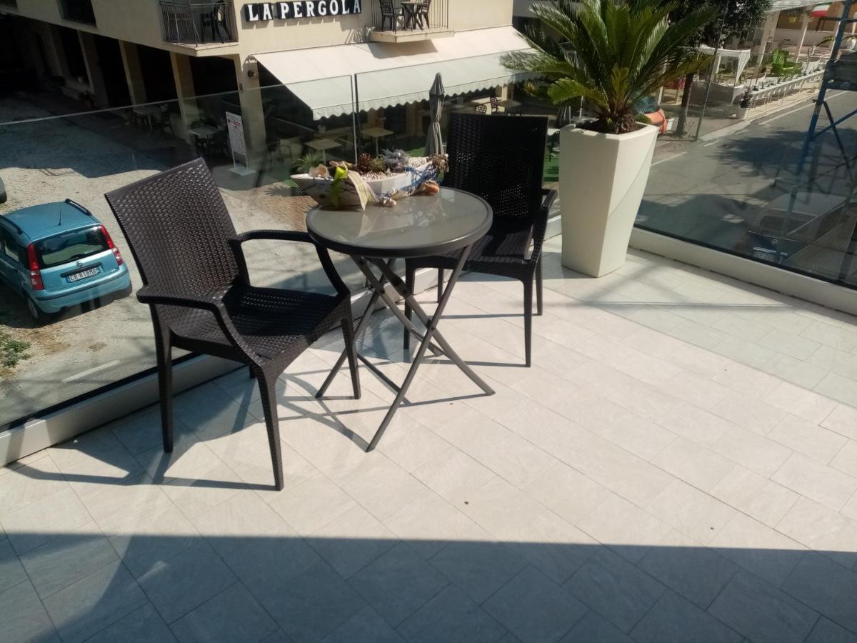 Hotel Venus بيلاريا-إيجيا مارينا المظهر الخارجي الصورة