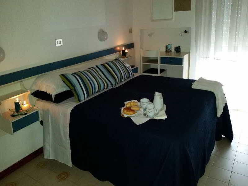 Hotel Venus بيلاريا-إيجيا مارينا المظهر الخارجي الصورة